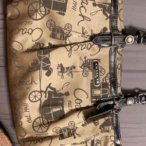 Coach purse great condition